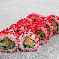 Калифорния ролл с лососем в Wok Poke and Boul