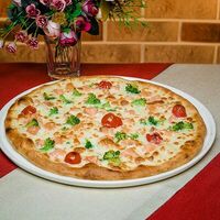 Pizza сальмоне с лососем в Пепперони