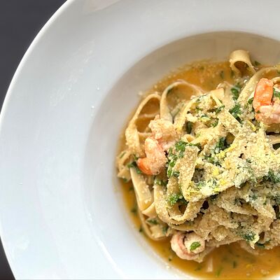 Паста Соррентино с креветкамив Pellegrino по цене 865 ₽