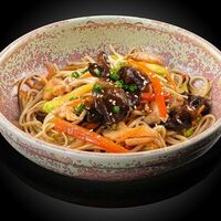 Wok с курицей в Sushi & More
