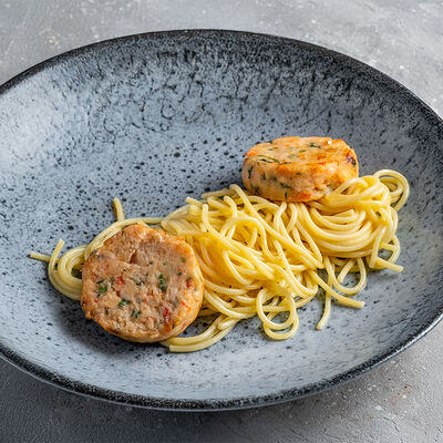 Спагетти с котлетами из краба в КрабыКутабы по цене 1550 ₽