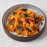 Спагетти с кальмаром, креветками и мидиями в Pasta Uno