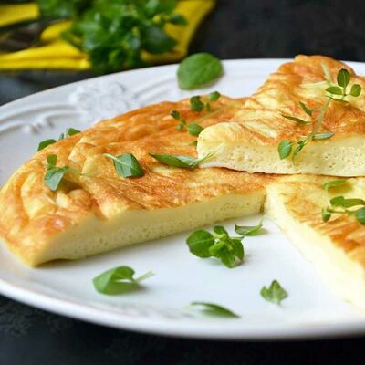 Омлет из трёх яиц в Панеттоле по цене 115 ₽