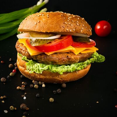 Бургер Mangal City в Мангал сити по цене 449 ₽