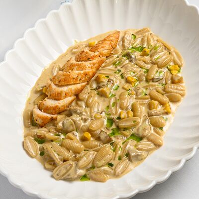 Каватели с белыми грибами, молодой кукурузой и мясом цыпленка в La Provincia по цене 1200 ₽