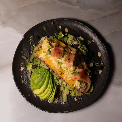 Сырный скрэмбл в Fjord по цене 640 ₽