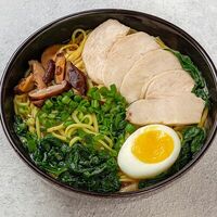 Рамен мисо широ курица су-вид с шиитаке в DimSum & Co