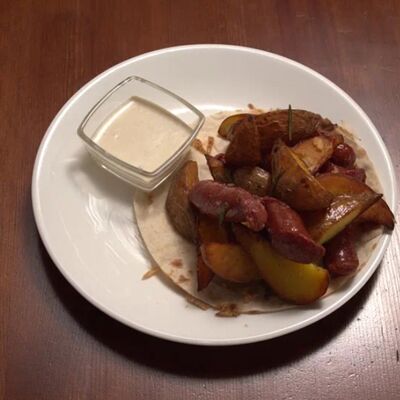 Охотничьи колбаски в Dance&grillpark по цене 460 ₽