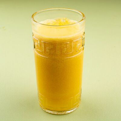 Сок апельсиновый свежевыжатый в Усадьба по цене 210 ₽