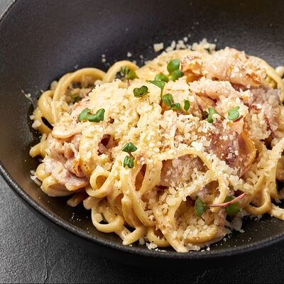 Паста Карбонара в По Чесноку по цене 555 ₽