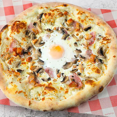 Пицца Карбонара в Биродром и Панчетта по цене 780 ₽