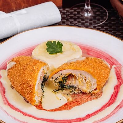 Куриная котлета Деваляй в Grenka на Труда по цене 660 ₽