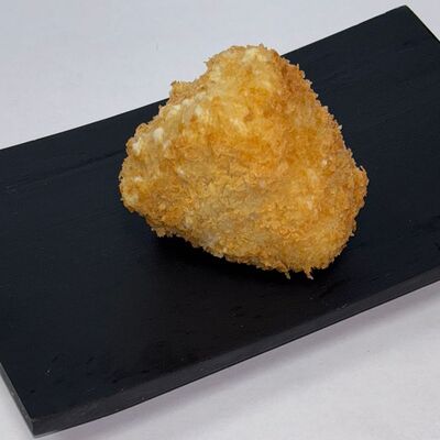 Жареные онигири с курицей в Суши ЁМ по цене 215 ₽