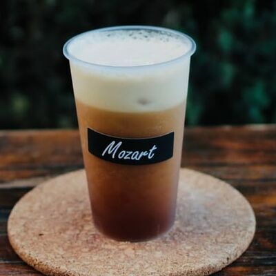 Айс - Американо МАЛЕНЬКИЙ в Кофейня Mozart по цене 270 ₽