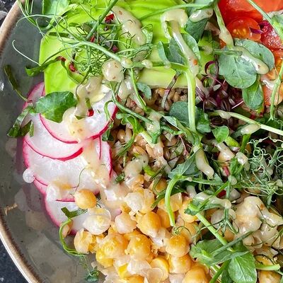 Боул с нутомв Albert coffee по цене 440 ₽