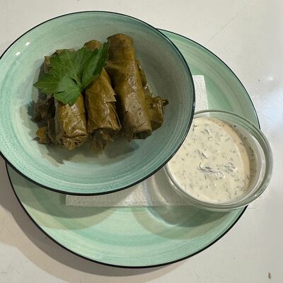 Долма из баранины в Гостиный дворик по цене 580 ₽