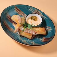 Харумаки с семгой в Kiss