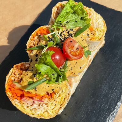 Шаурма с курицей в Семья Плюс по цене 230 ₽