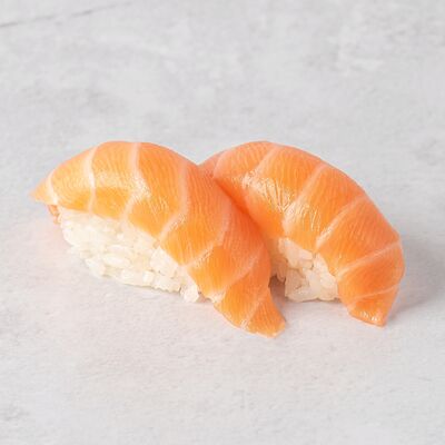 Нигири с лососем в Yasuda Sushi по цене 1300 ₸