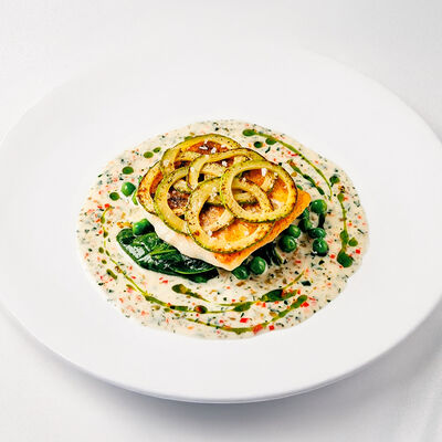 Ладожский судак с цукини и горячим соусом тартар в Sadko по цене 758 ₽