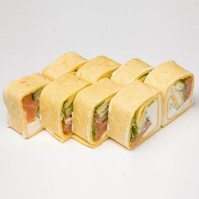 Ролл Тортилья с семгой холодного копчения в Суши-бар Кингё по цене 270