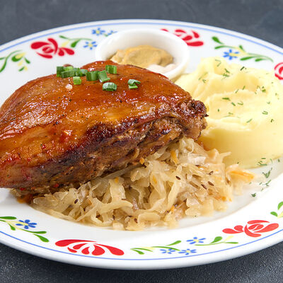 Рулька Шляхетская с картофельным пюре в Васильки по цене 30 р.