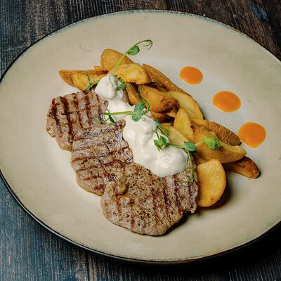 Телятина с картофелем по-деревенски в Вкус кафе по цене 808 ₽