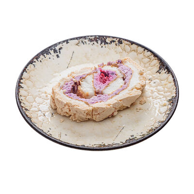 Меренговый рулет Малина-черная смородина в ИТЛЕ Bistro Halal по цене 490 ₽