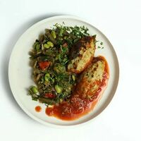 Люля-кебаб с овощами и грузинским соусом в У Шефа