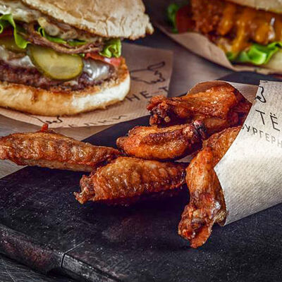 Крылья в соусе барбекю в Гастробар DOM по цене 250