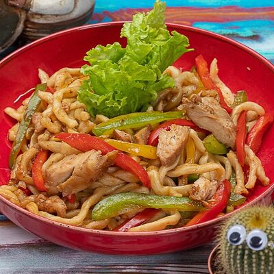 Удон с курицей в Burritos по цене 450 ₽