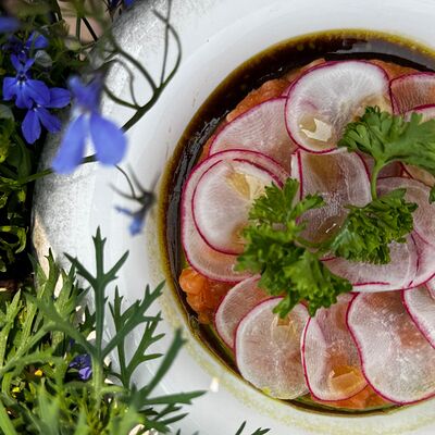 Тартар из лосося в Tutti I Giorni по цене 1500 ₽