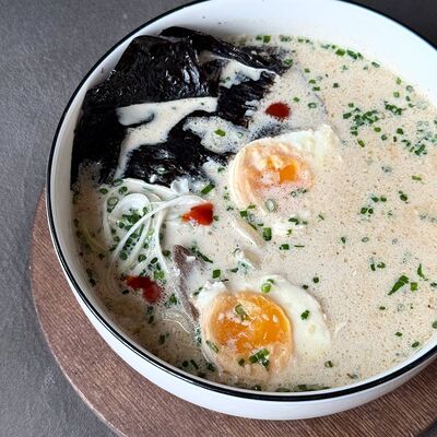 Сливочный Рамен с говядиной в Гости, бистро по цене 560 ₽