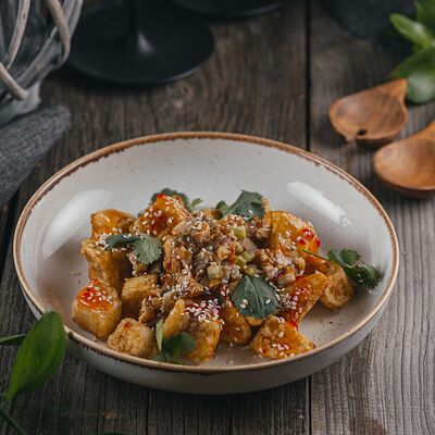 С хрустящими баклажанами и тартаром из угря в Amato по цене 965 ₽