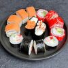 Сет Обед в Лосось Sushi & Oysters по цене 895