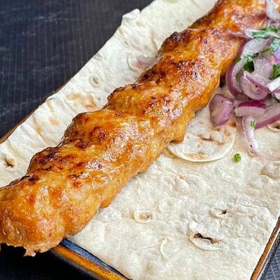 Люля-кебаб свино-говяжий в Шампур по цене 590 ₽