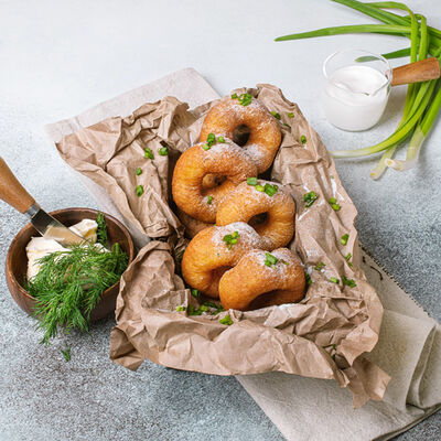 Пончики соленые с посыпкой на выбор в Пончики по цене 279 ₽