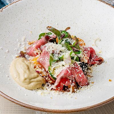 Салат с телятиной в Сен Тропе по цене 585 ₽