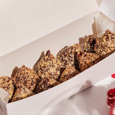 Набор конфет Родные просторы (10 шт.) в Kalabasa по цене 2250 ₽