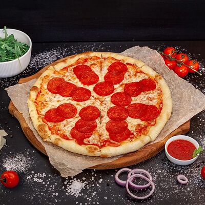 Пицца Пепперони в MON PARIS по цене 549 ₽