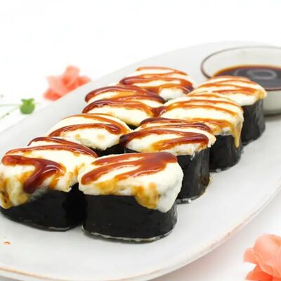 Запеченный ролл с семгой в Суши Land по цене 549 ₽