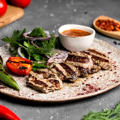 Медальоны из говяжьей вырезки с мангала в A Food по цене 870