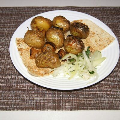 Шашлык из молодой картошки с курдюком в Шашлыки & Пироги по цене 250 ₽