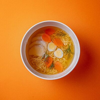 Куриный супчик с цыплёнком и лапшой в VASILCHUKI Chaihona №1 по цене 420 ₽