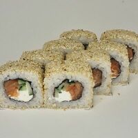 Ролл Филадельфия роял в Sushi Dan