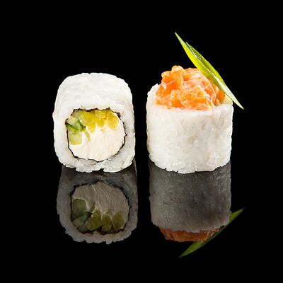 Ролл Тартар с лососем в Вкус и лосось по цене 650
