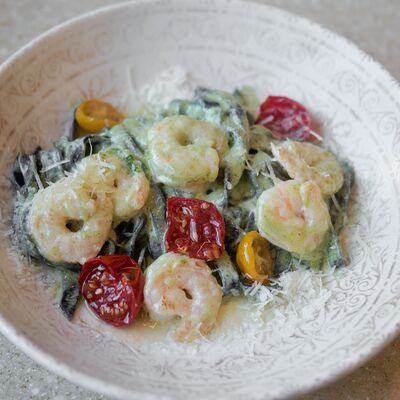 Феттуччине Нери с креветкамив Romanico по цене 1300 ₽