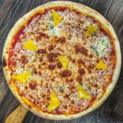 Пицца Четыре сыра в Пол бокс по цене 1100 ₽