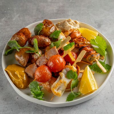 Мини-шашлычки из морепродуктов в Мидийное место по цене 1190 ₽