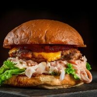 Бургер с квашенной капустой в Mesto Burger